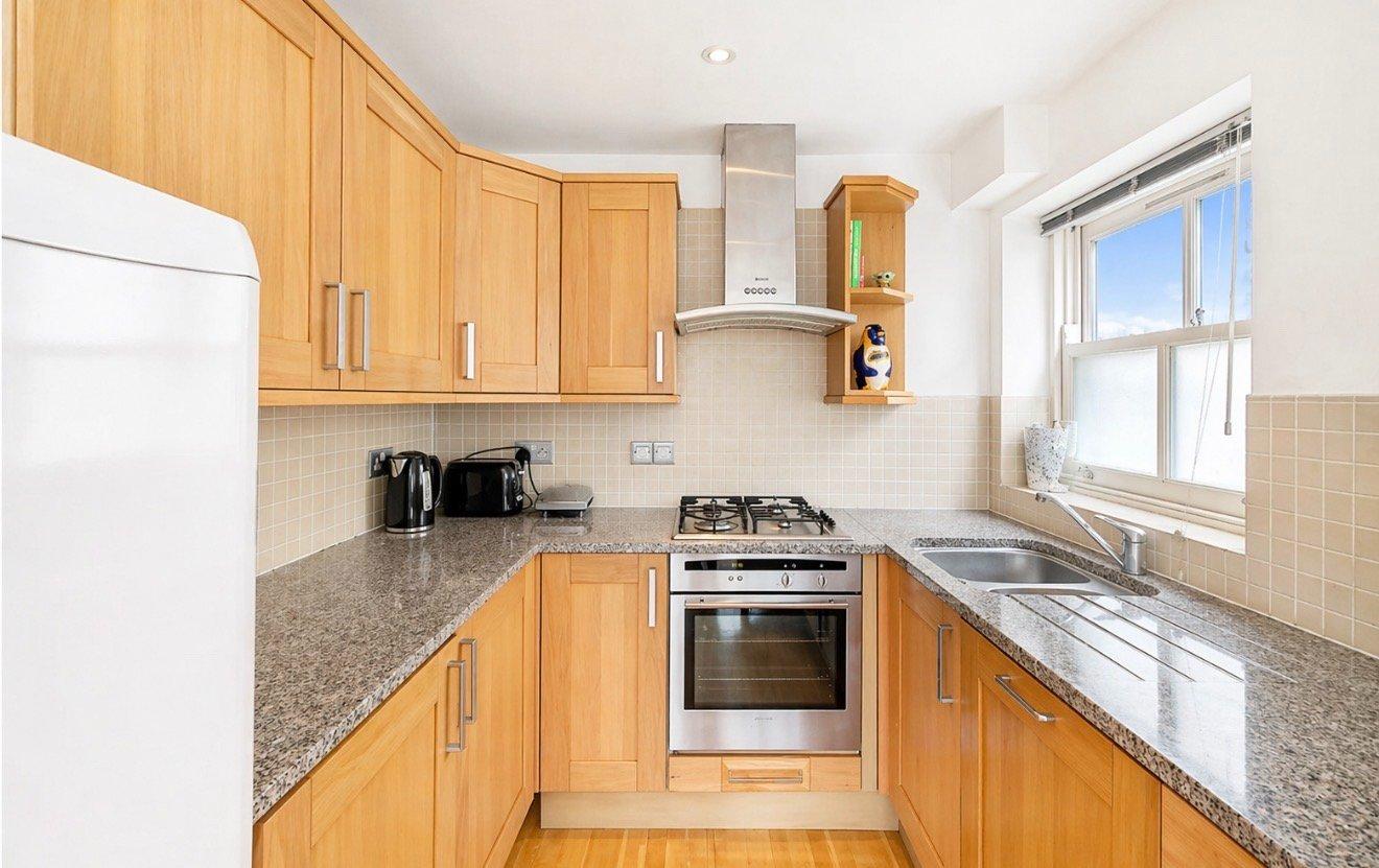 Loft style apartmet - LET AGREED - Image 5