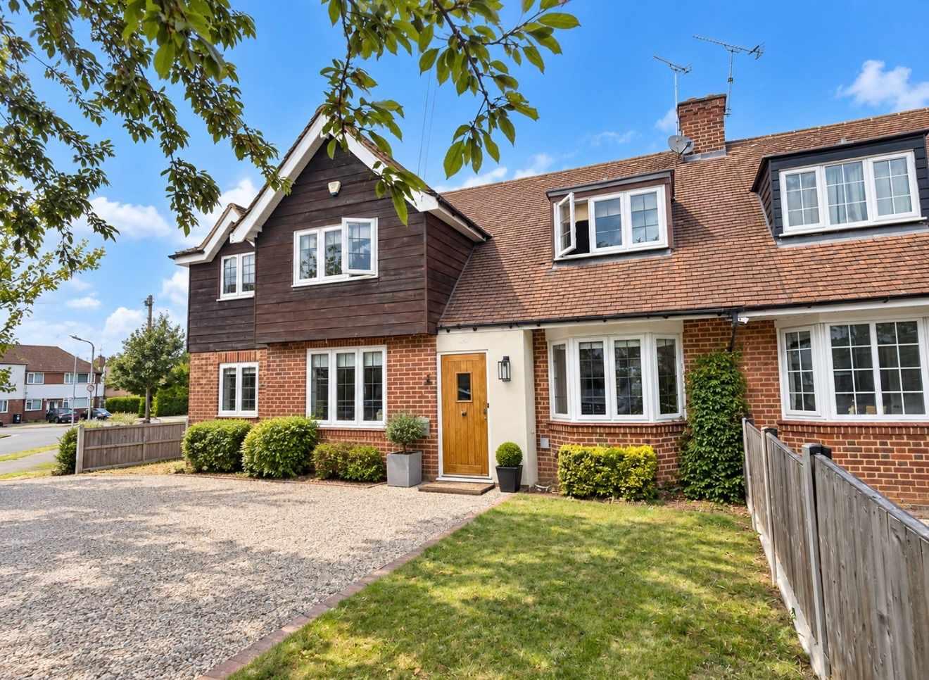 Woodway, Shenfield  LET AGREED - Image 14