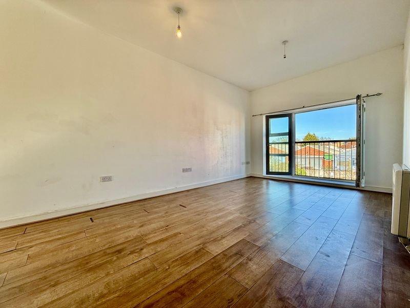 Frome Court, Romford, RM1 1EY - Image 9