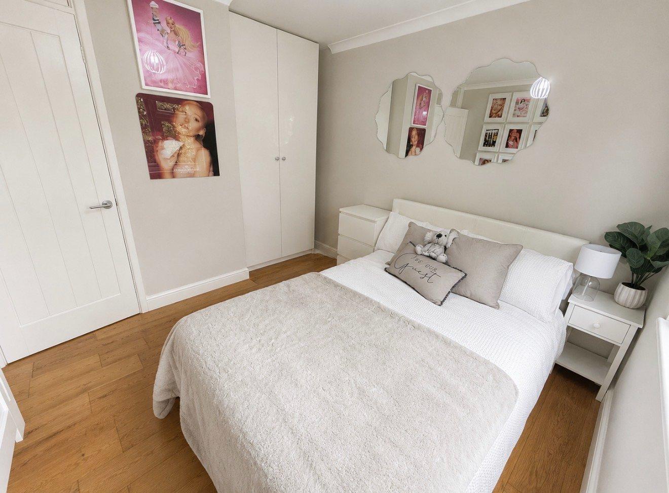 Highview Court, High Road, Loughton - Image 8