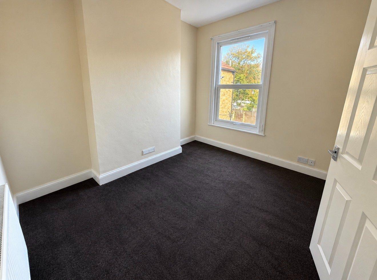Old Southend Road, Southend on Sea - Image 4