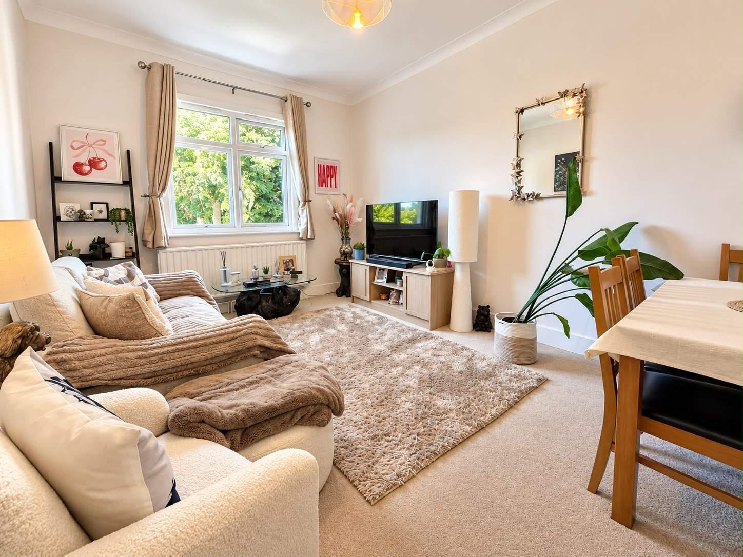Alisa Road, Westcliff-on-Sea, SS0 8BJ - Image 2