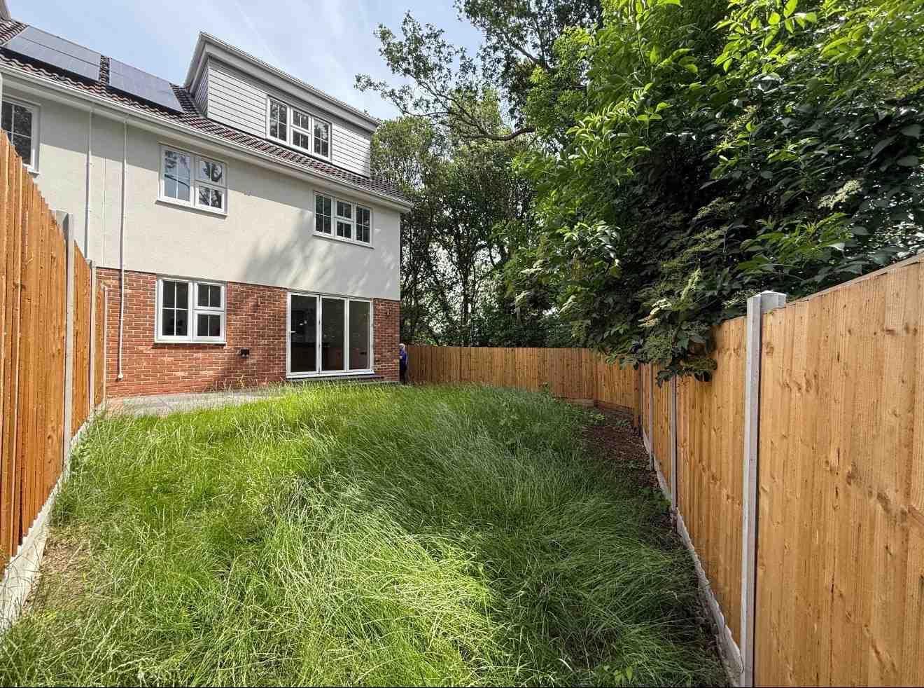 La Plata, Brentwood - Company Let - Image 14