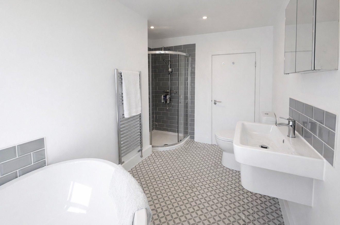 Penthouse - Image 7
