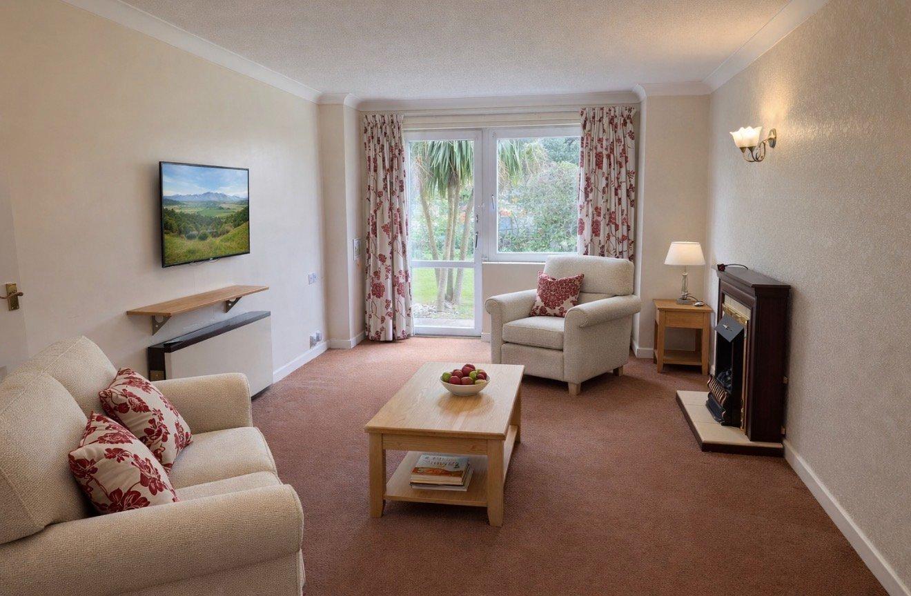 Retirement Property Over 60's - LET AGREED