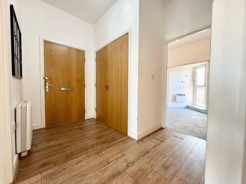 Frome Court, Romford, RM1 1EY - Image 3