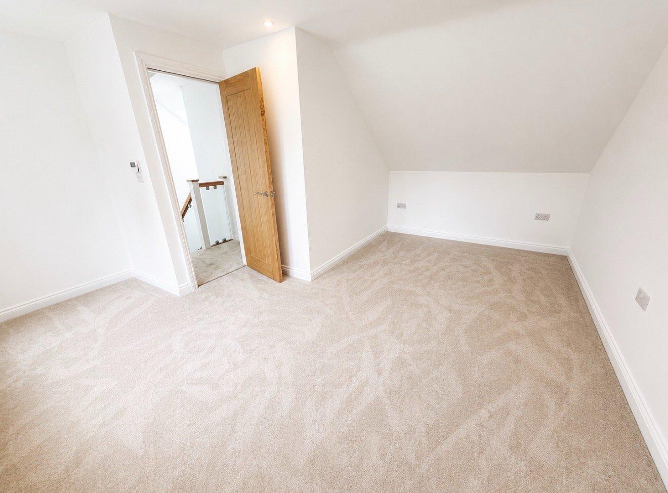 La Plata, Brentwood - Company Let - Image 4