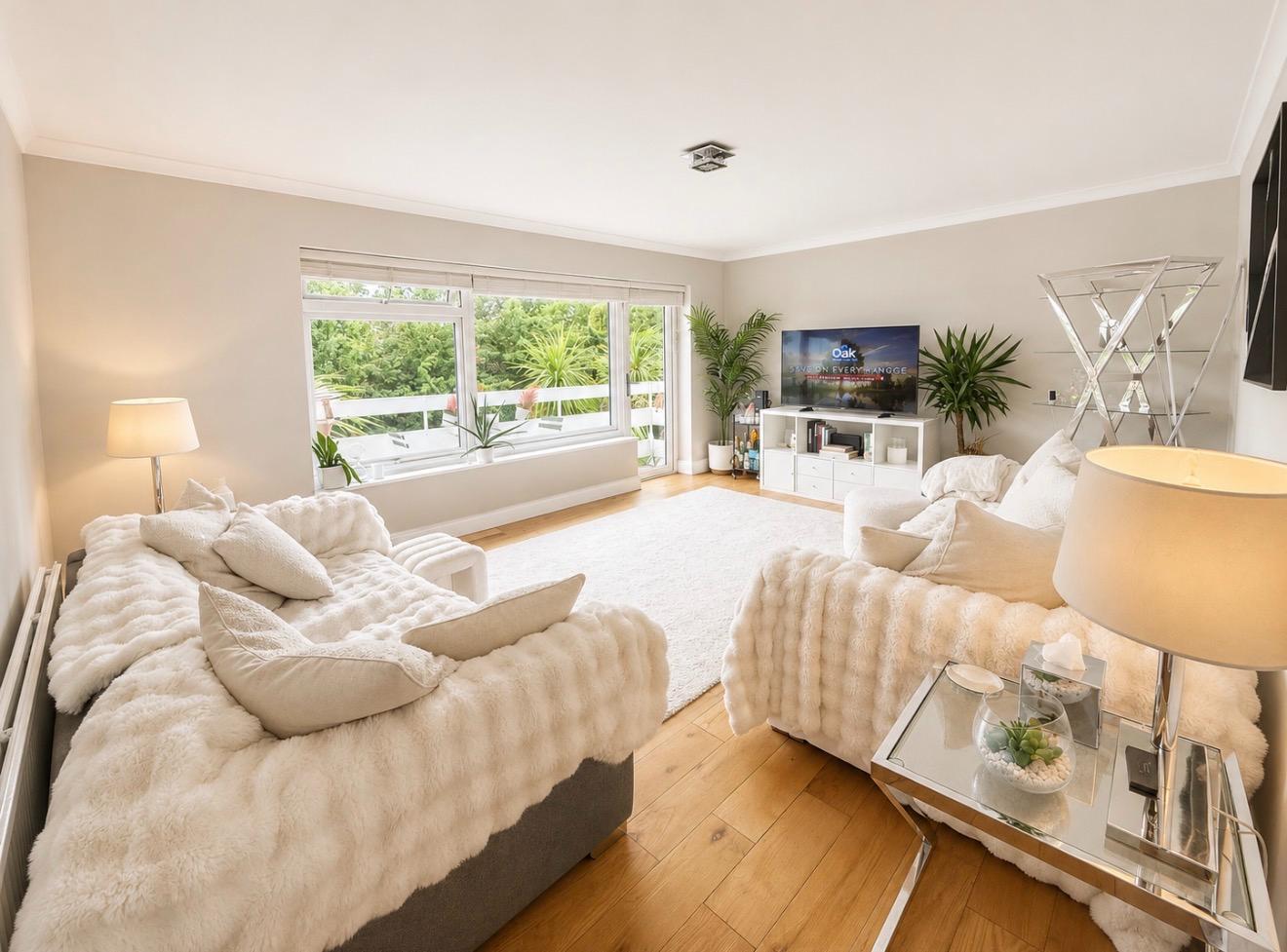 Highview Court, High Road, Loughton - Image 2