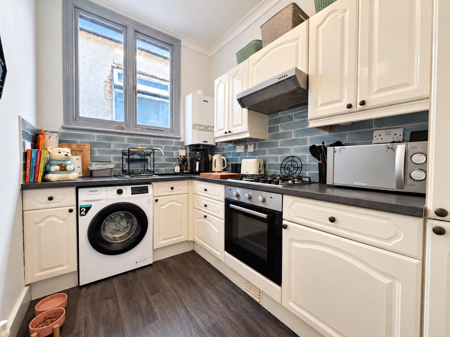 Alisa Road, Westcliff-on-Sea, SS0 8BJ